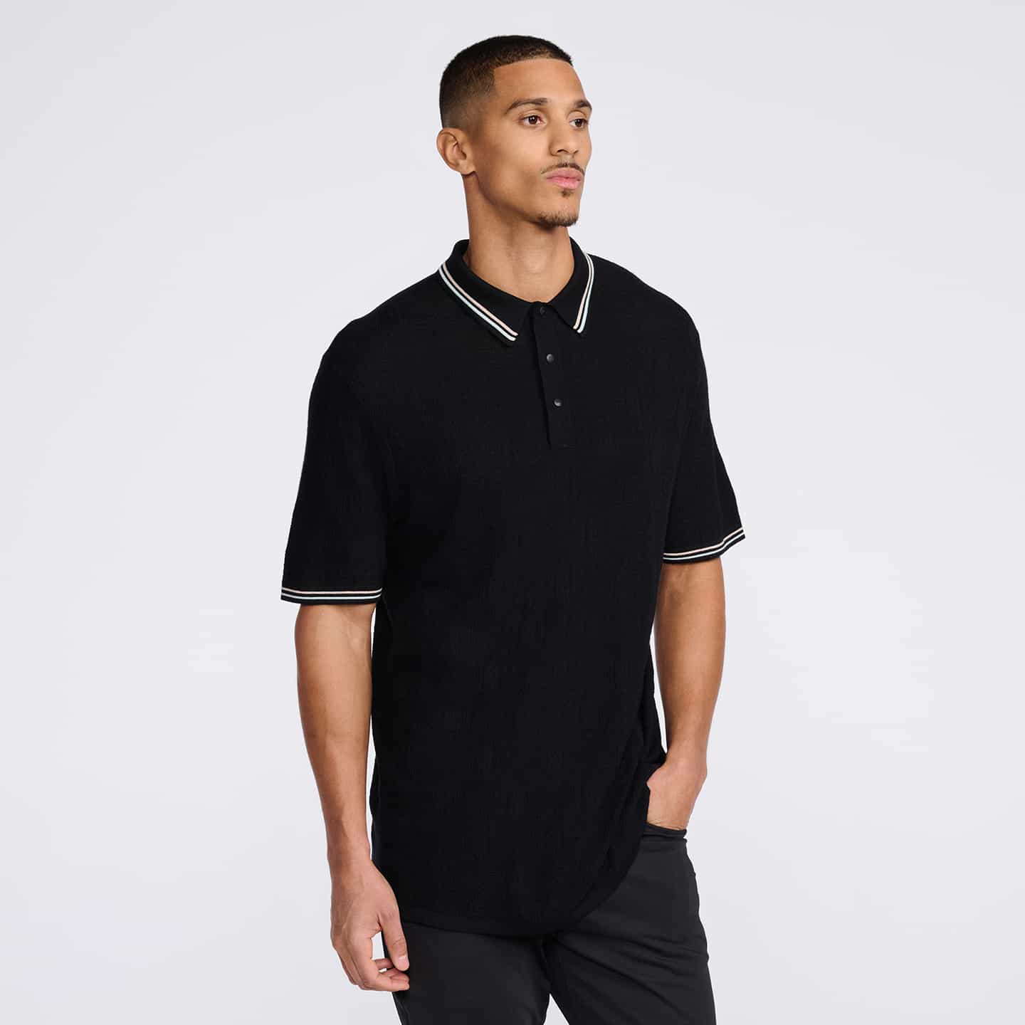 Polo Tricoté En Jacquard Multilogo
