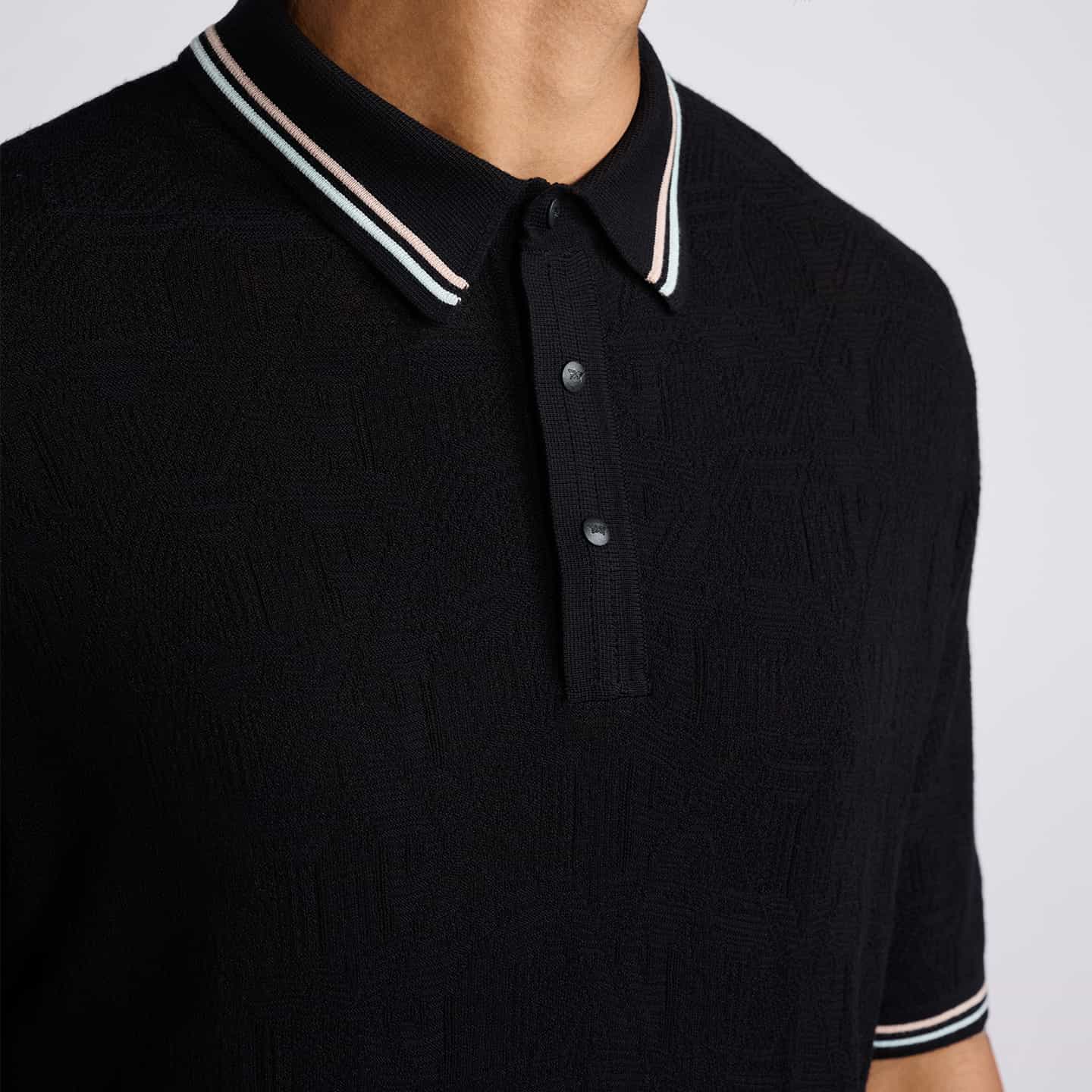 Polo Tricoté En Jacquard Multilogo